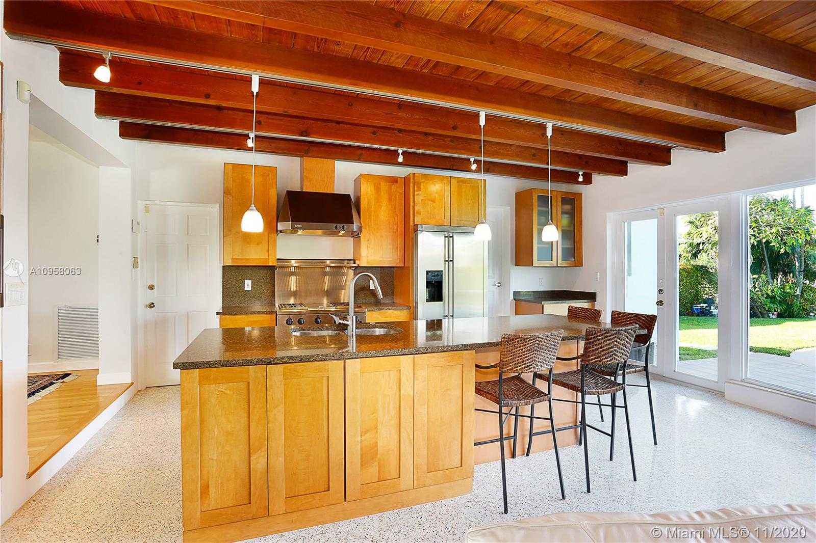 Small Image of 1079 NORTH EAST 104TH ST, Miami Shores Number 7