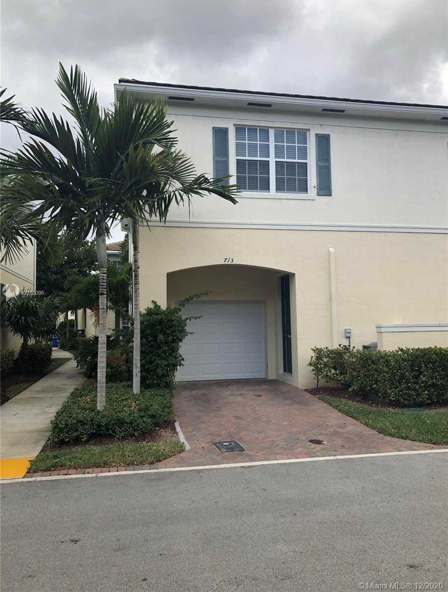 Small Image of 713 SOUTH WEST 1ST TER, Pompano Beach Number 2
