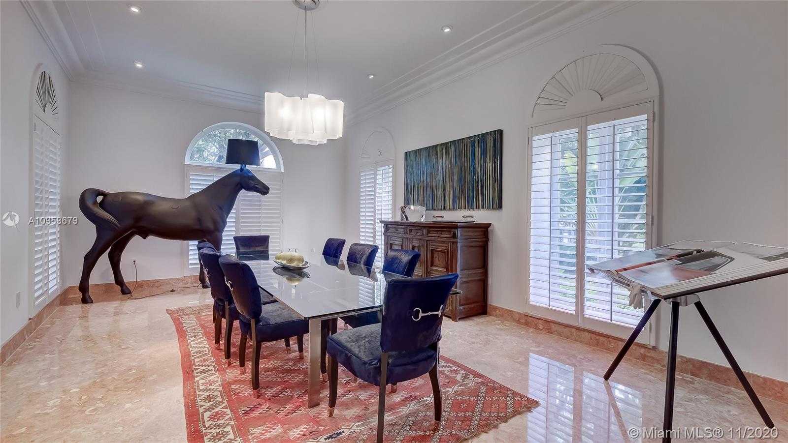 Small Image of 7601 OLD CUTLER RD, Coral Gables Number 14