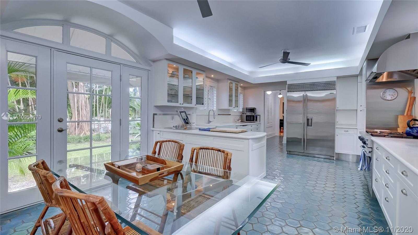 Small Image of 7601 OLD CUTLER RD, Coral Gables Number 16