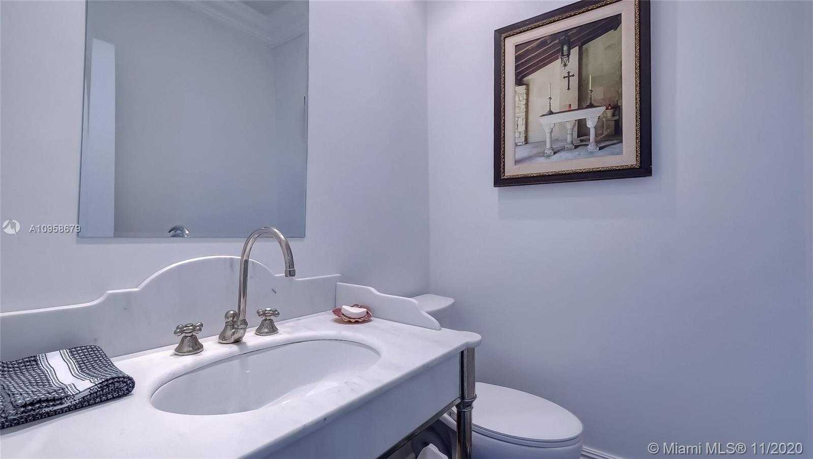 Small Image of 7601 OLD CUTLER RD, Coral Gables Number 17