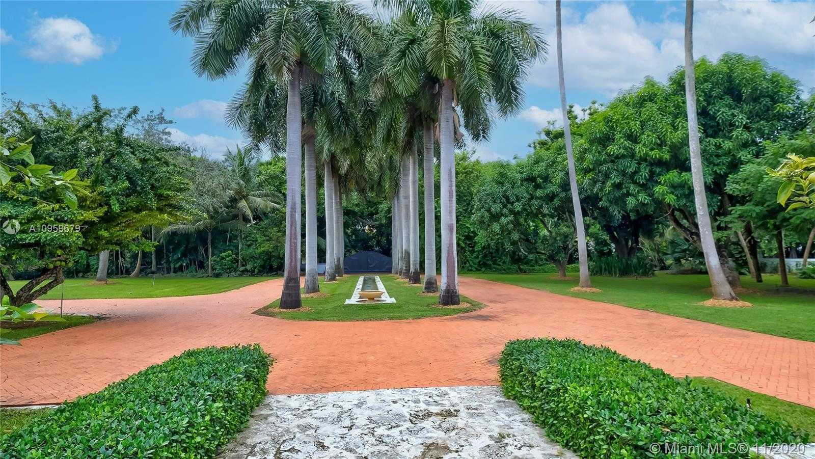 Small Image of 7601 OLD CUTLER RD, Coral Gables Number 2