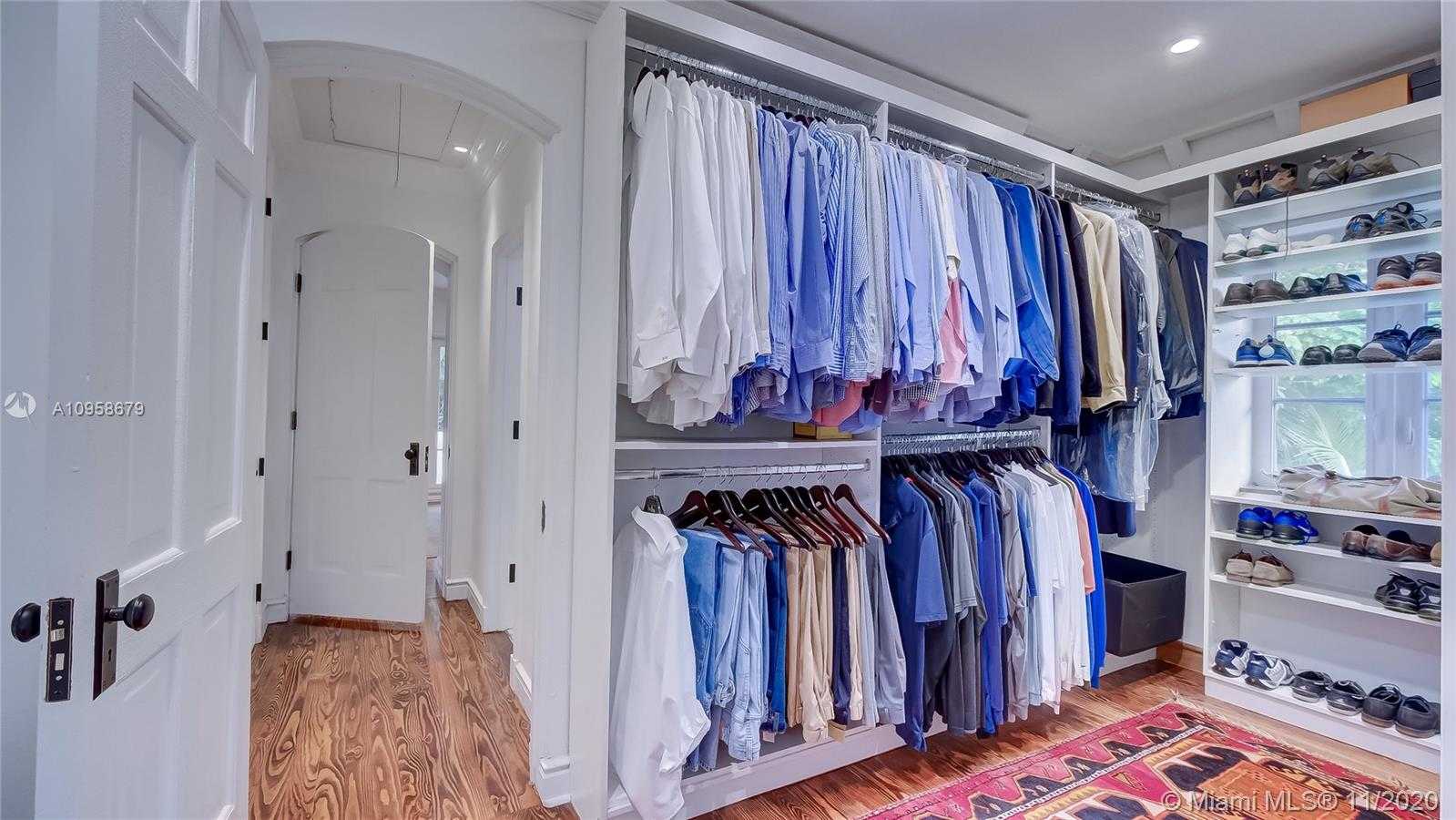 Small Image of 7601 OLD CUTLER RD, Coral Gables Number 26