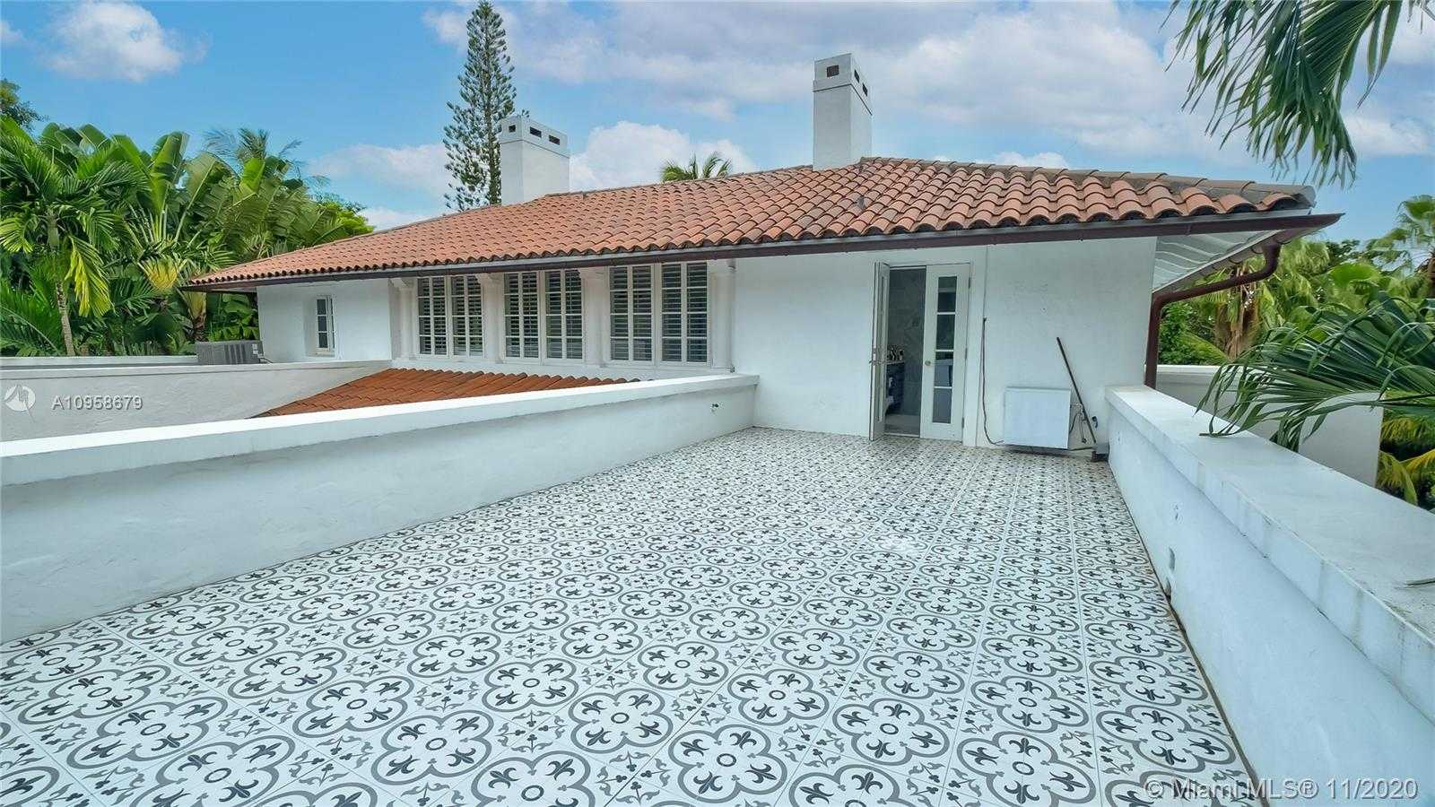 Small Image of 7601 OLD CUTLER RD, Coral Gables Number 37