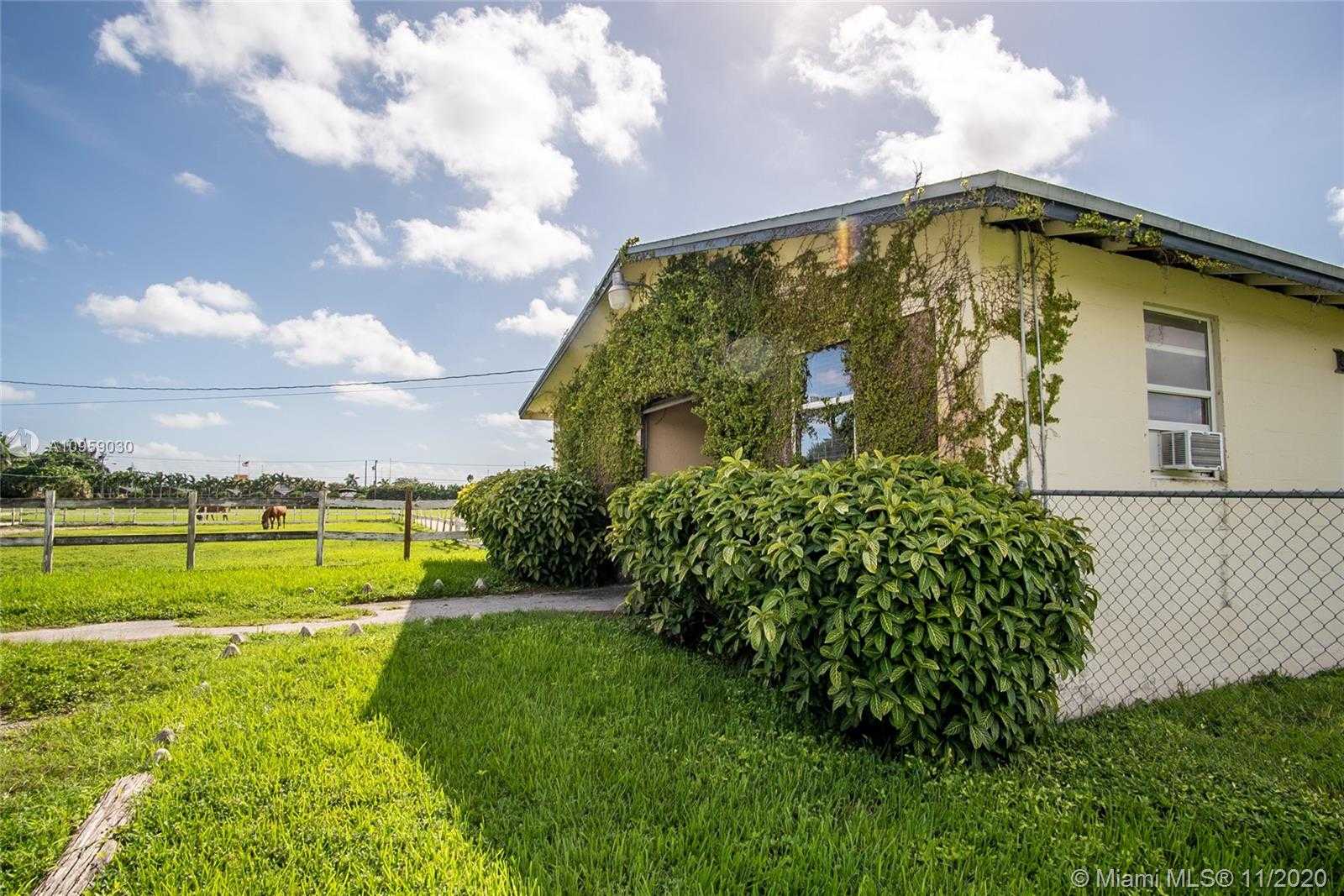 Small Image of 11850 SOUTH WEST 64TH ST, Miami Number 2