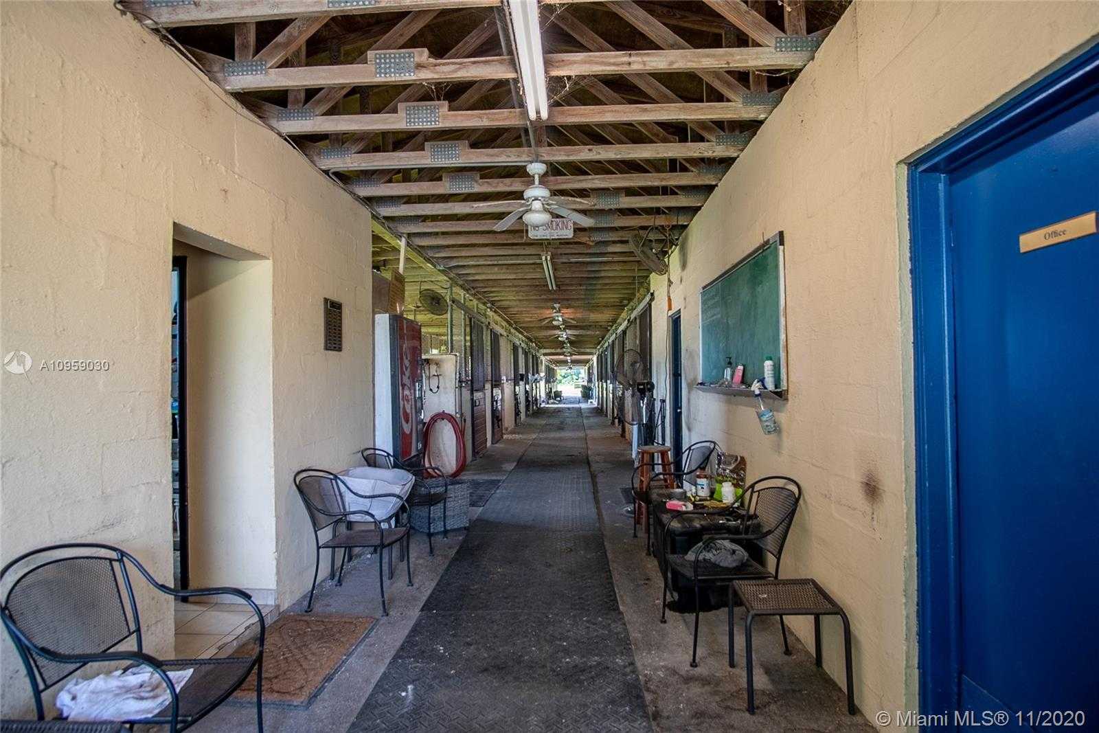 Small Image of 11850 SOUTH WEST 64TH ST, Miami Number 33