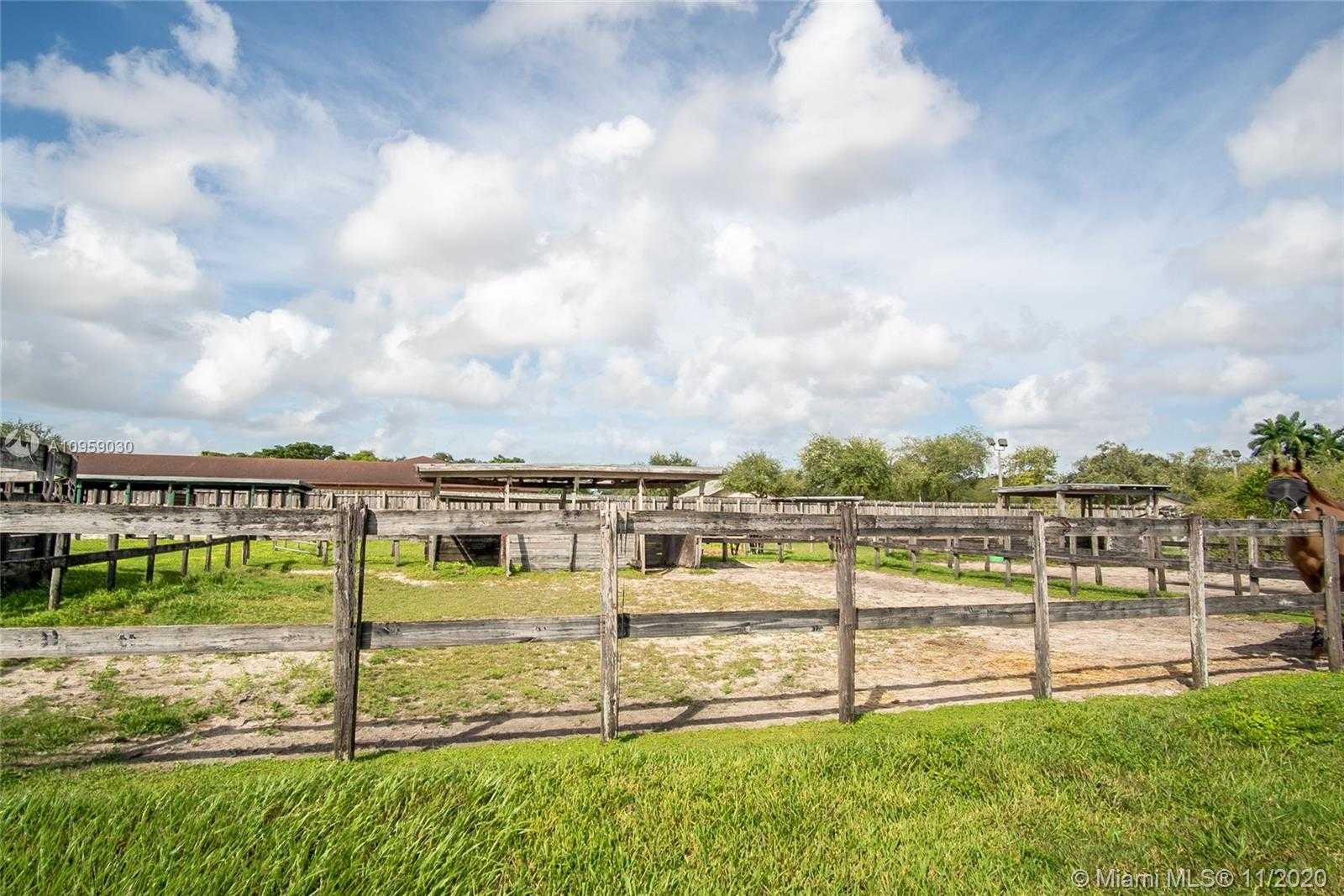 Small Image of 11850 SOUTH WEST 64TH ST, Miami Number 42