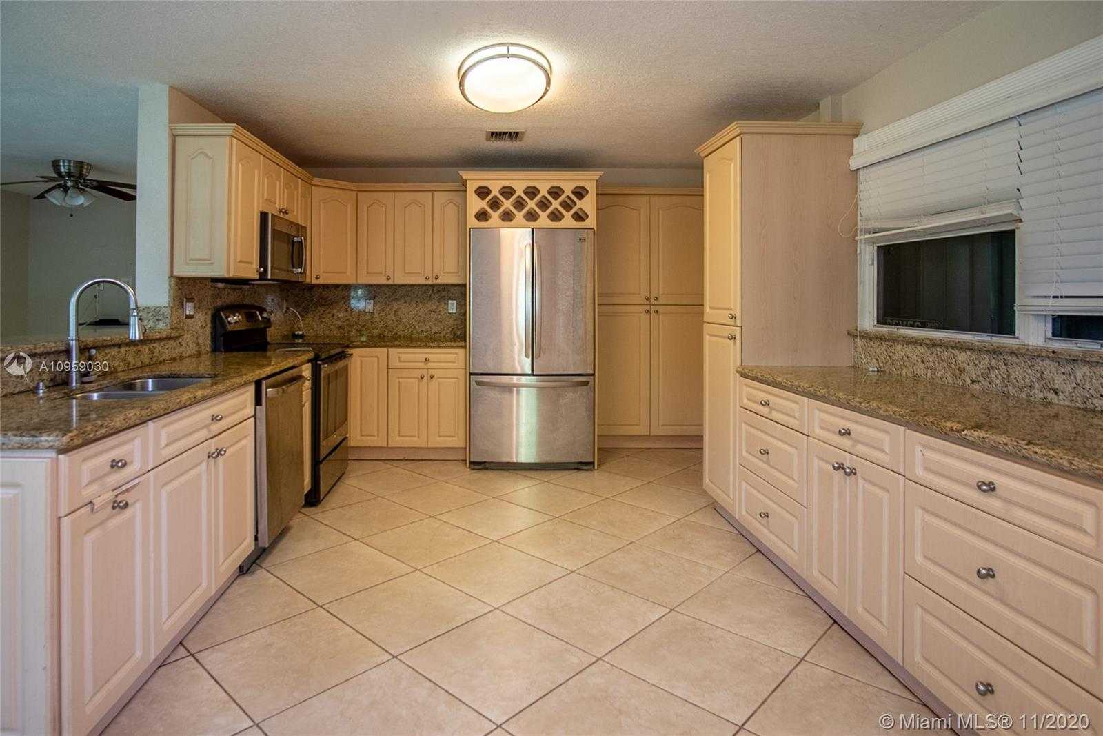 Small Image of 11850 SOUTH WEST 64TH ST, Miami Number 57