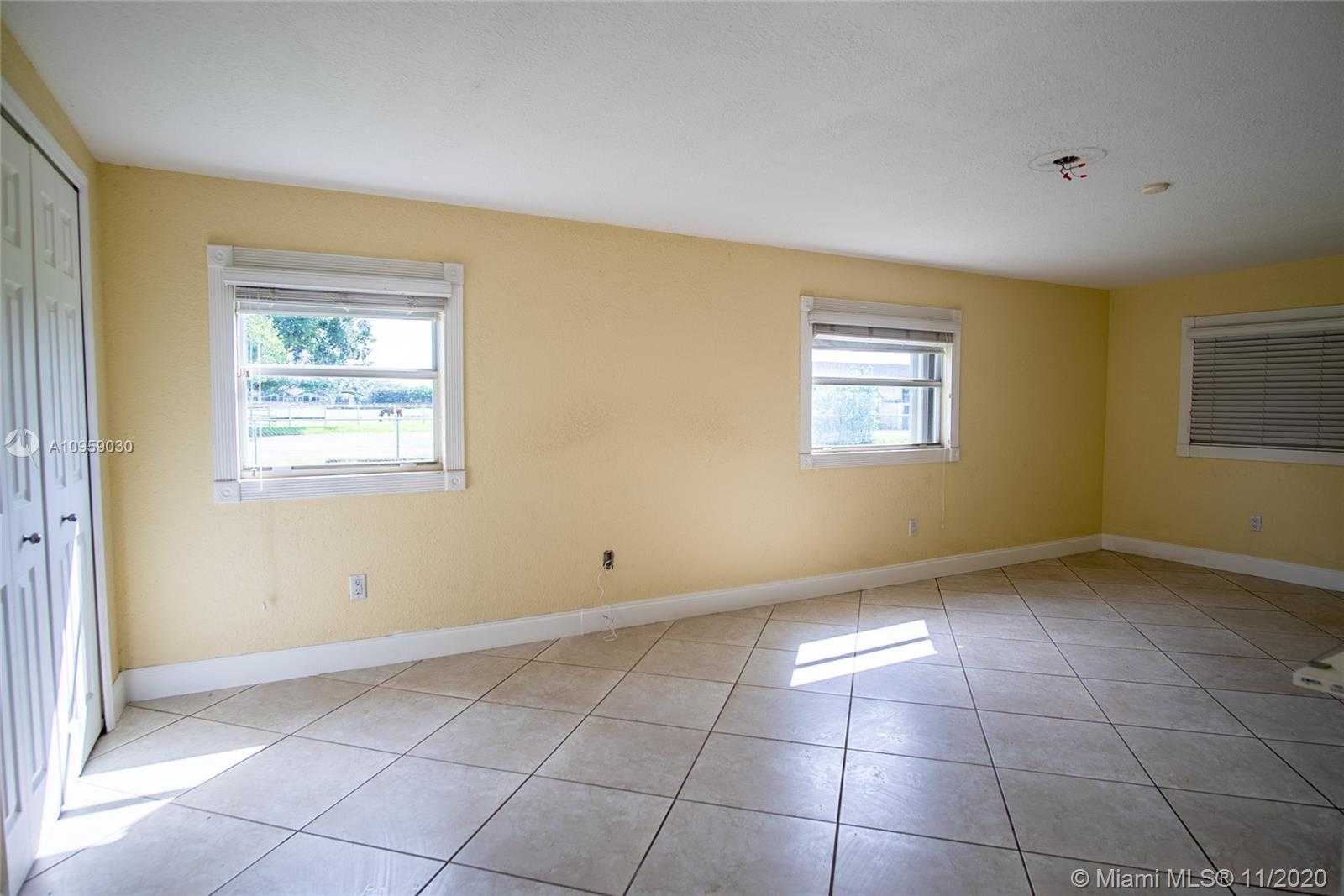 Small Image of 11850 SOUTH WEST 64TH ST, Miami Number 65