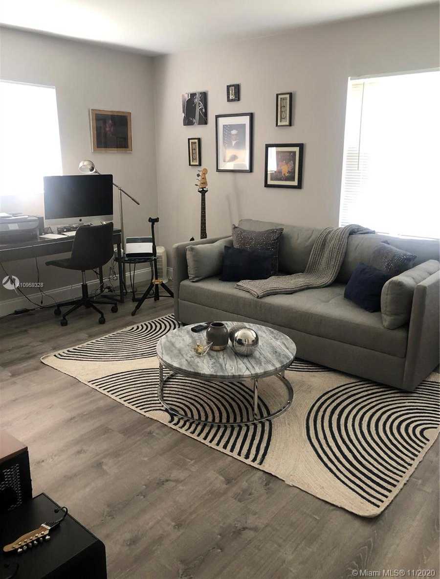 Small Image of 10425 NORTH WEST 70TH CT, Tamarac Number 13