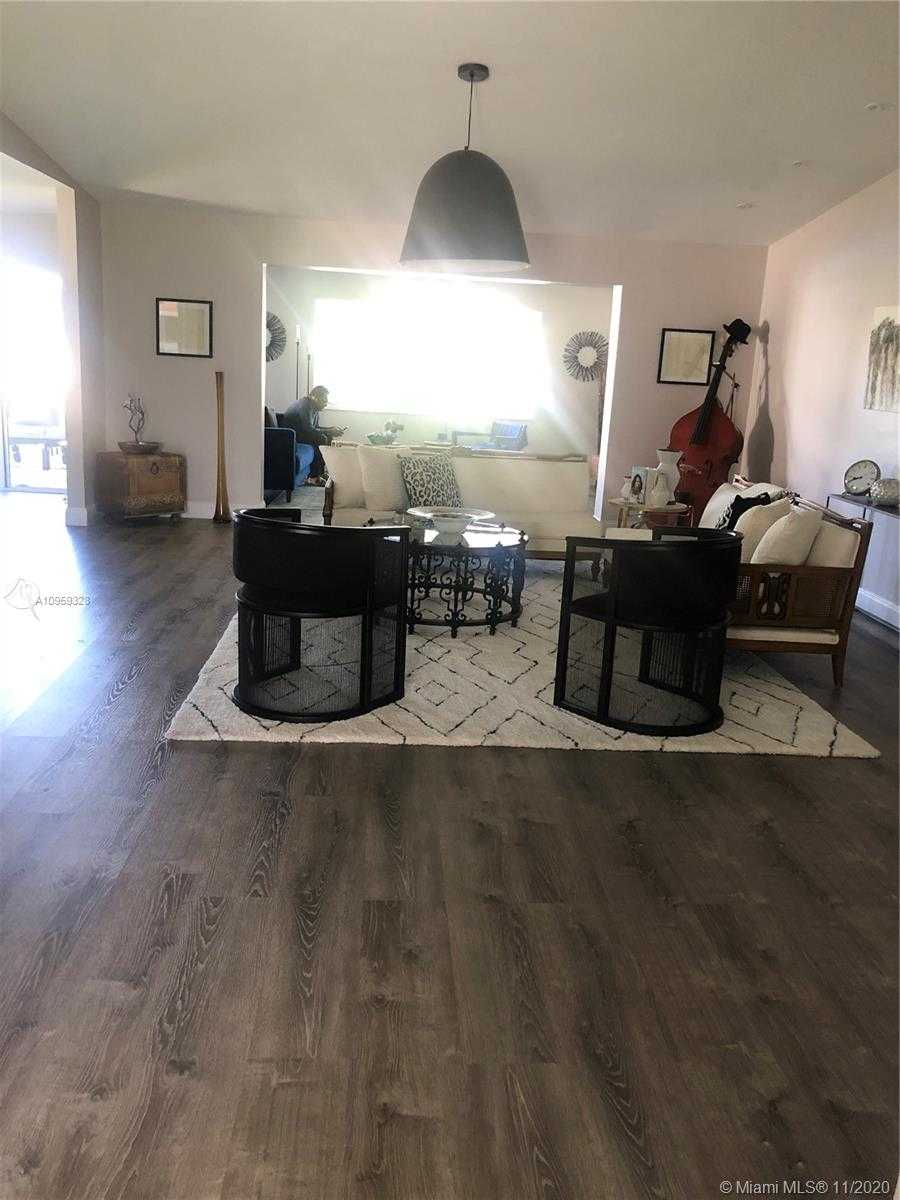 Small Image of 10425 NORTH WEST 70TH CT, Tamarac Number 22