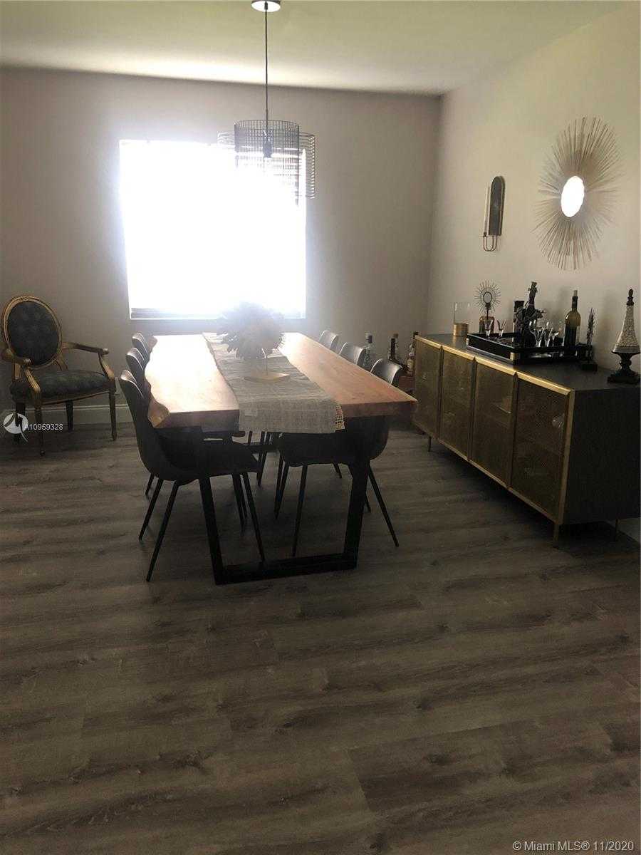 Small Image of 10425 NORTH WEST 70TH CT, Tamarac Number 23