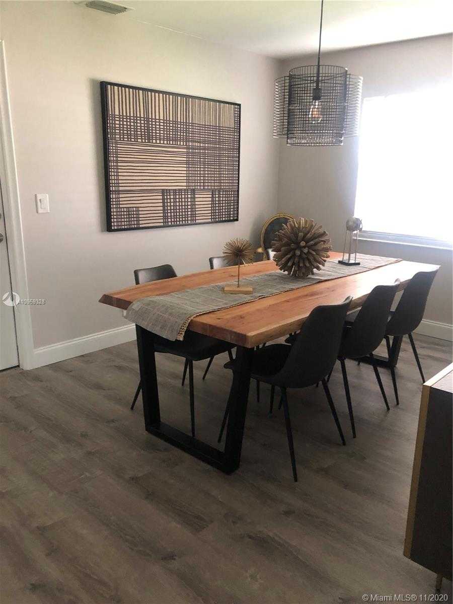 Small Image of 10425 NORTH WEST 70TH CT, Tamarac Number 24