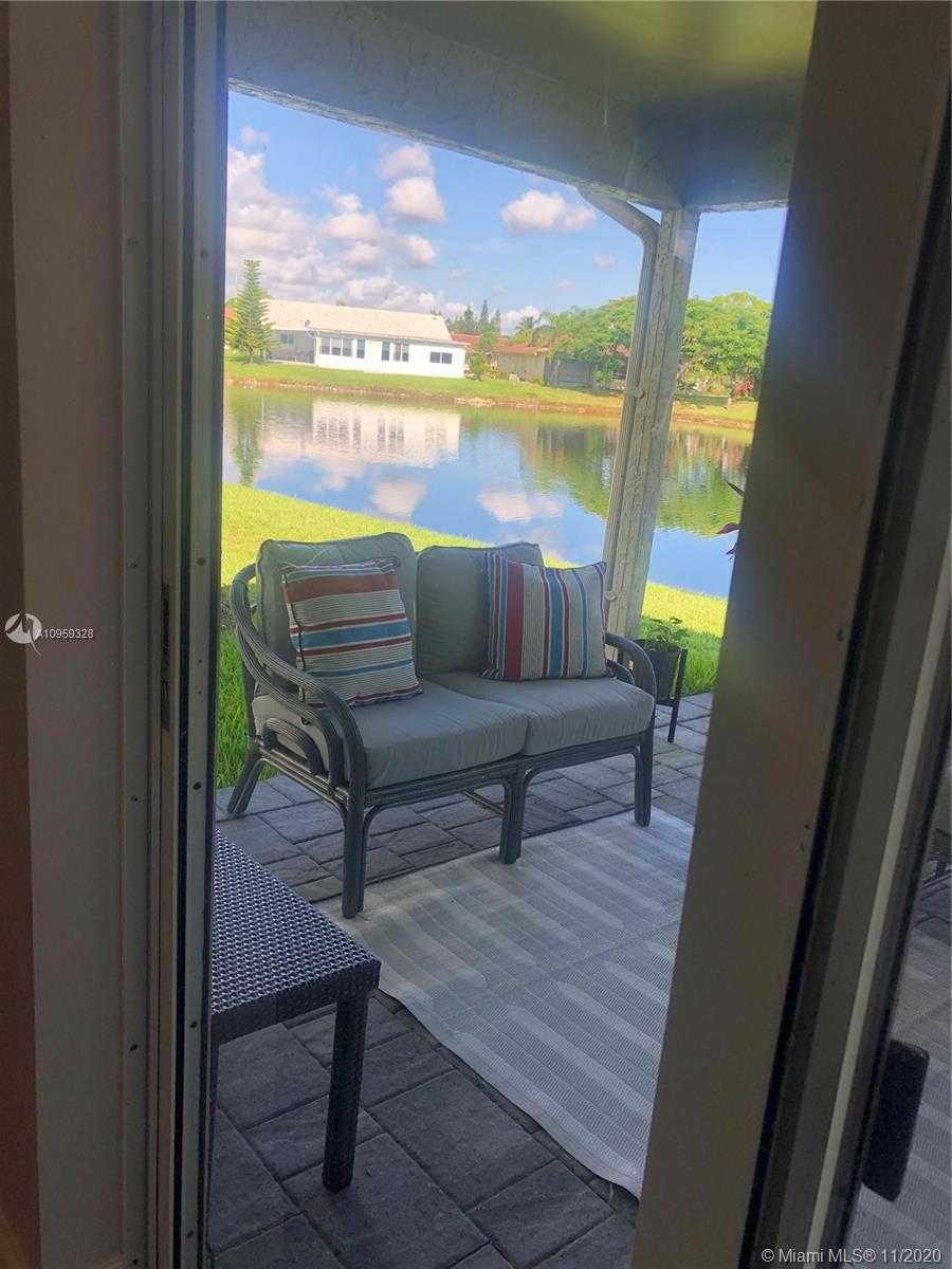 Small Image of 10425 NORTH WEST 70TH CT, Tamarac Number 30