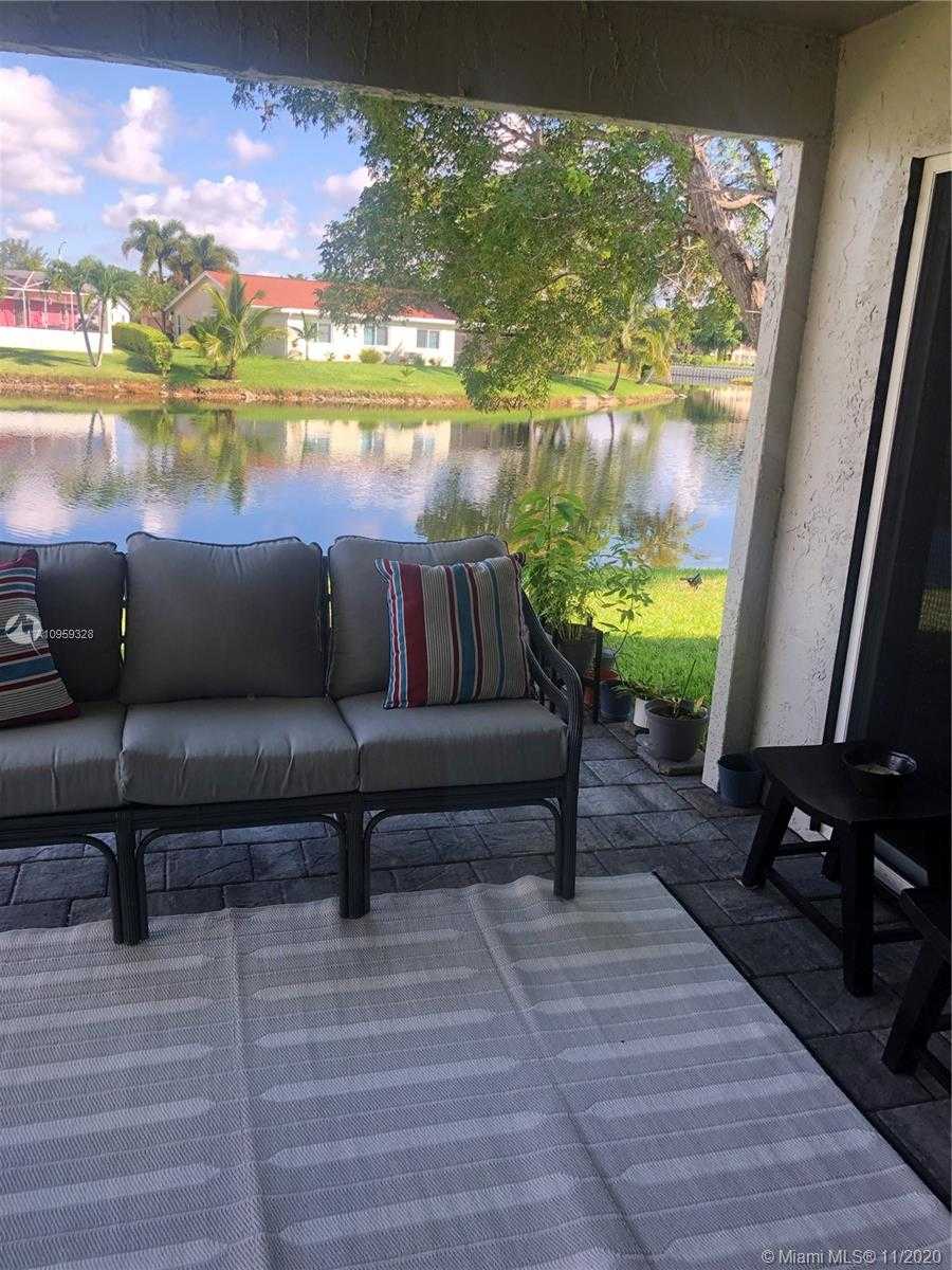 Small Image of 10425 NORTH WEST 70TH CT, Tamarac Number 32
