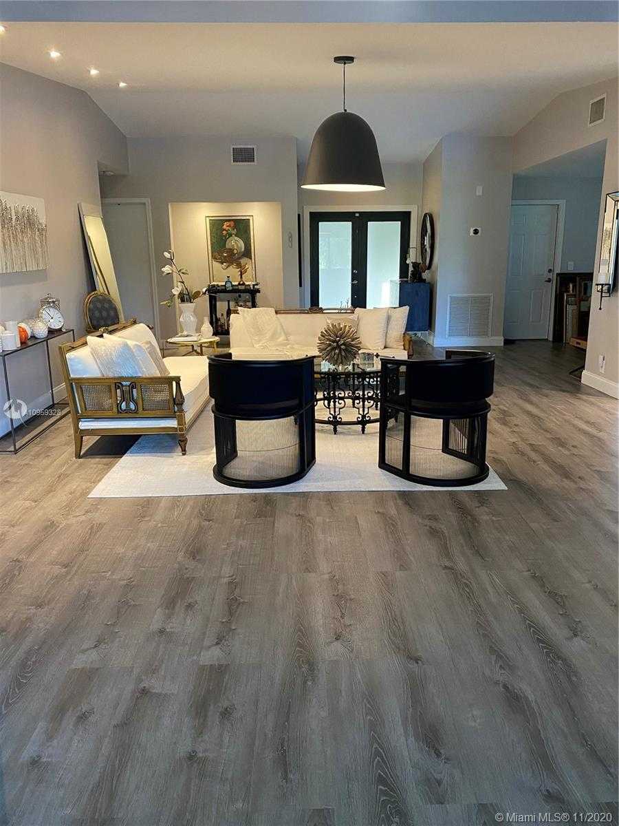 Small Image of 10425 NORTH WEST 70TH CT, Tamarac Number 55