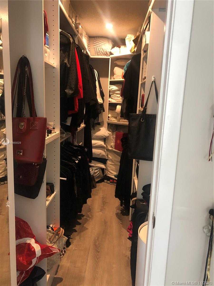 Small Image of 10425 NORTH WEST 70TH CT, Tamarac Number 8