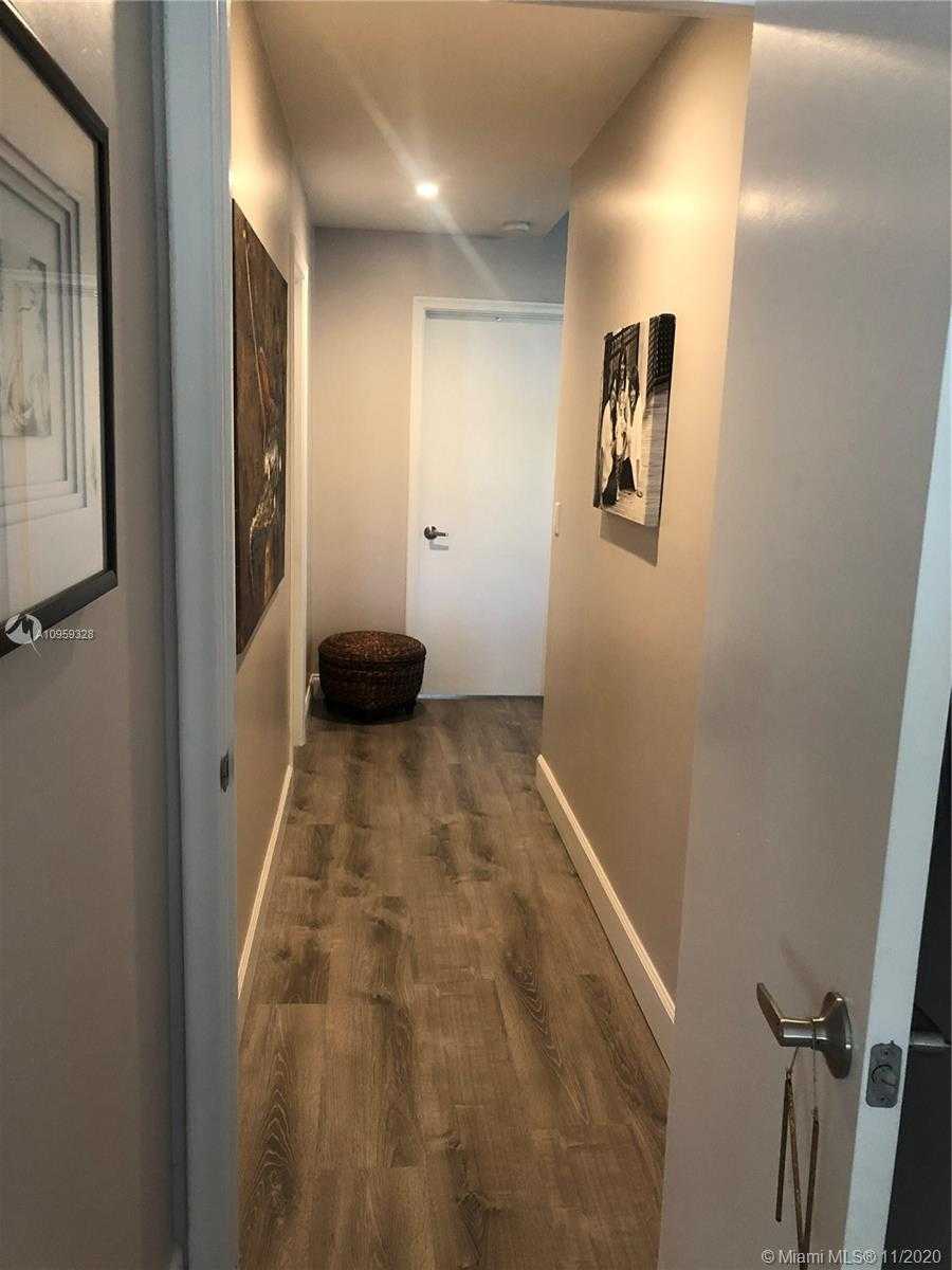 Small Image of 10425 NORTH WEST 70TH CT, Tamarac Number 9