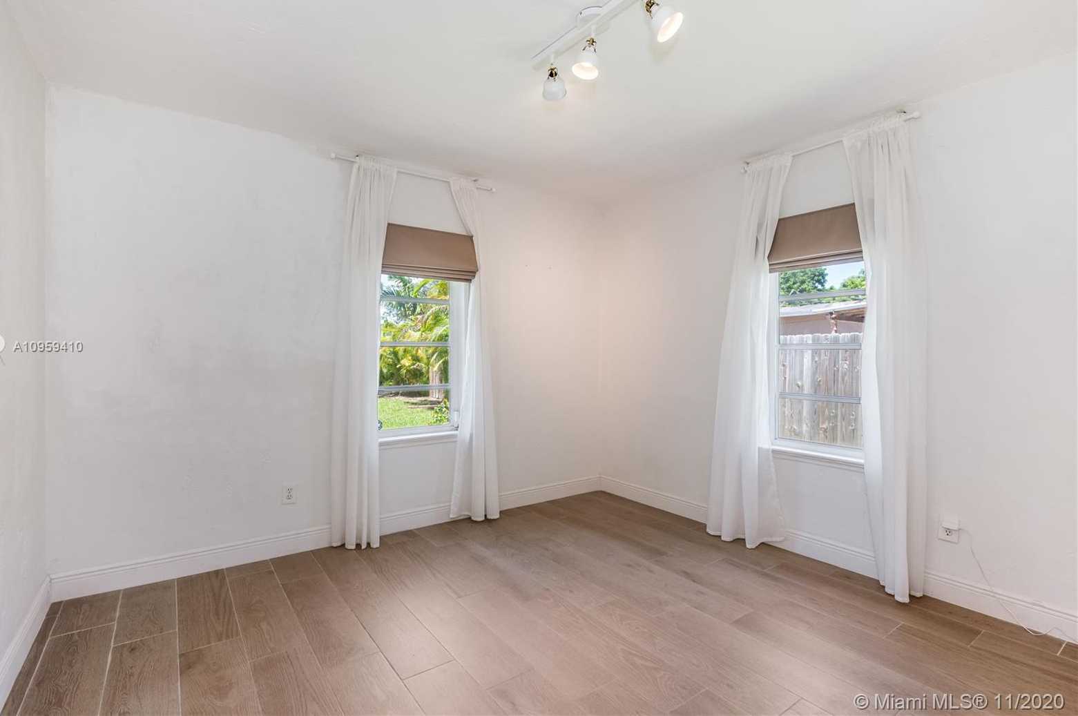 Small Image of 6531 SOUTH WEST 44TH ST, Miami Number 10