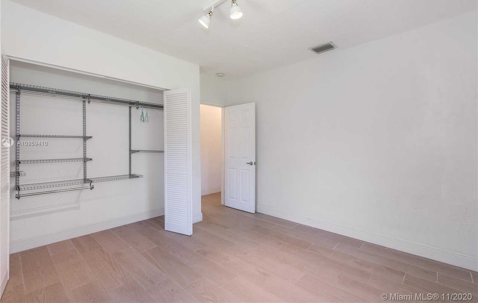 Small Image of 6531 SOUTH WEST 44TH ST, Miami Number 12