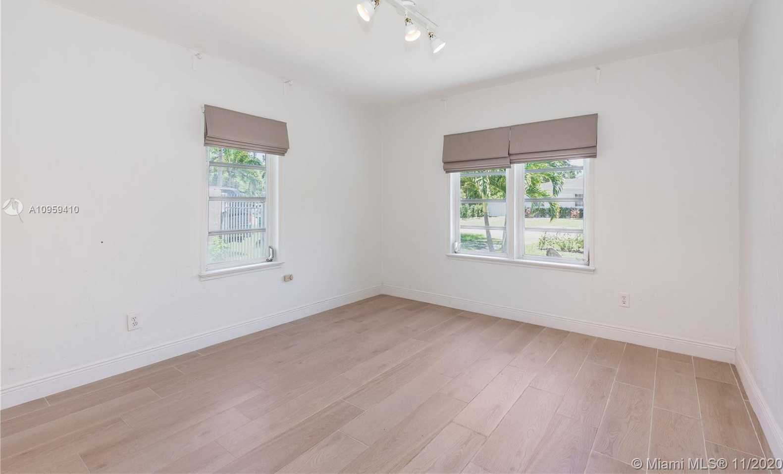 Small Image of 6531 SOUTH WEST 44TH ST, Miami Number 8