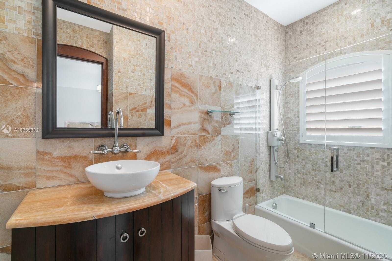 Small Image of 6851 SOUTH WEST 106TH ST, Pinecrest Number 16