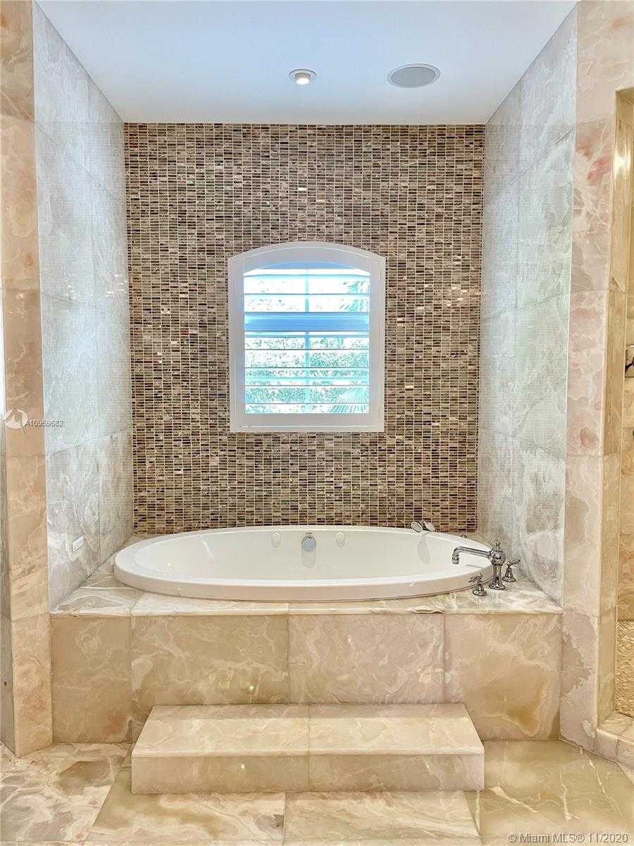Small Image of 6851 SOUTH WEST 106TH ST, Pinecrest Number 23