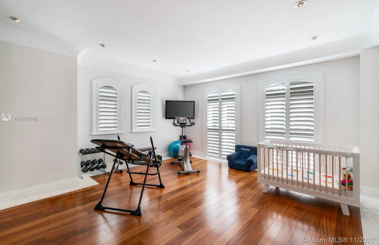 Small Image of 6851 SOUTH WEST 106TH ST, Pinecrest Number 36