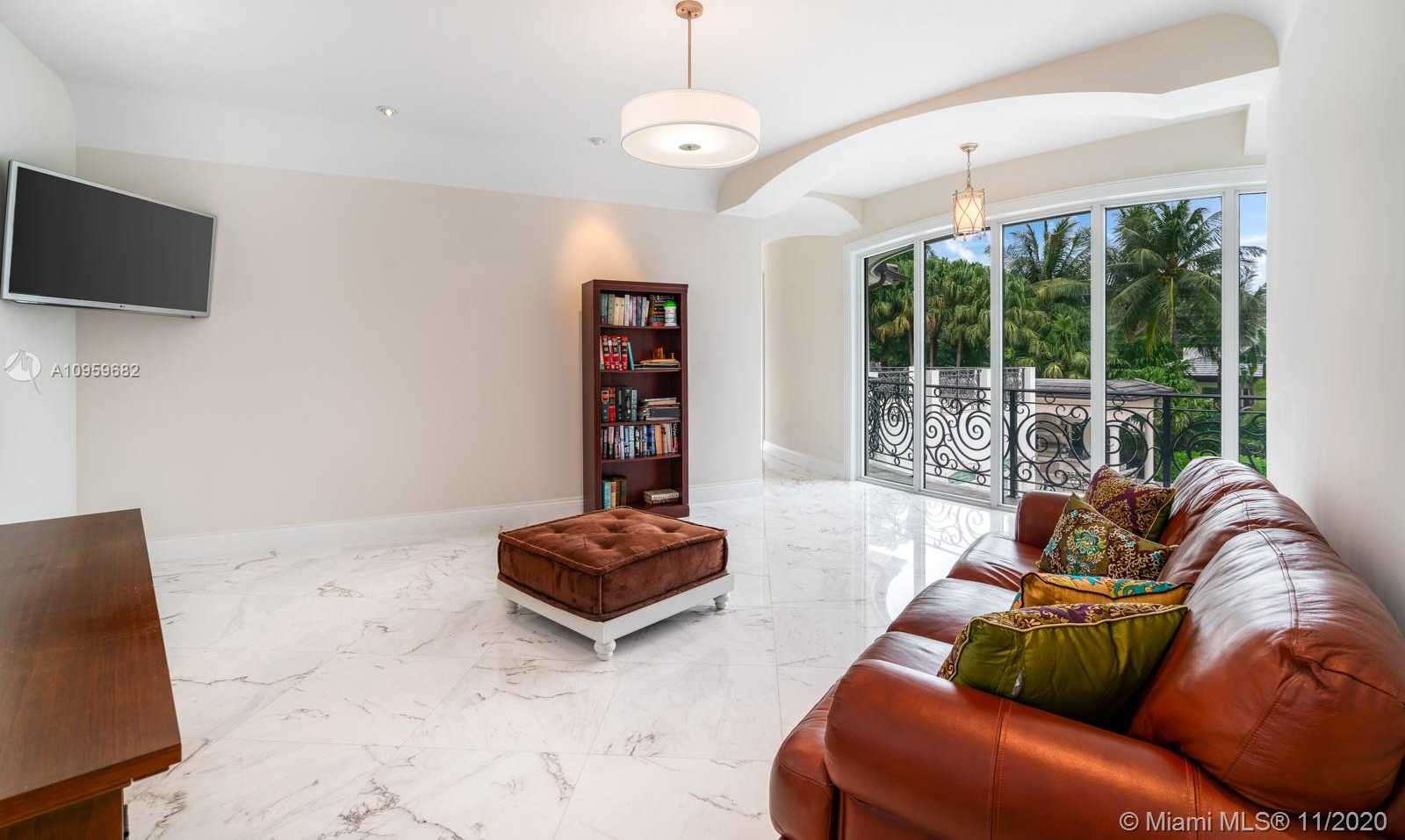 Small Image of 6851 SOUTH WEST 106TH ST, Pinecrest Number 39