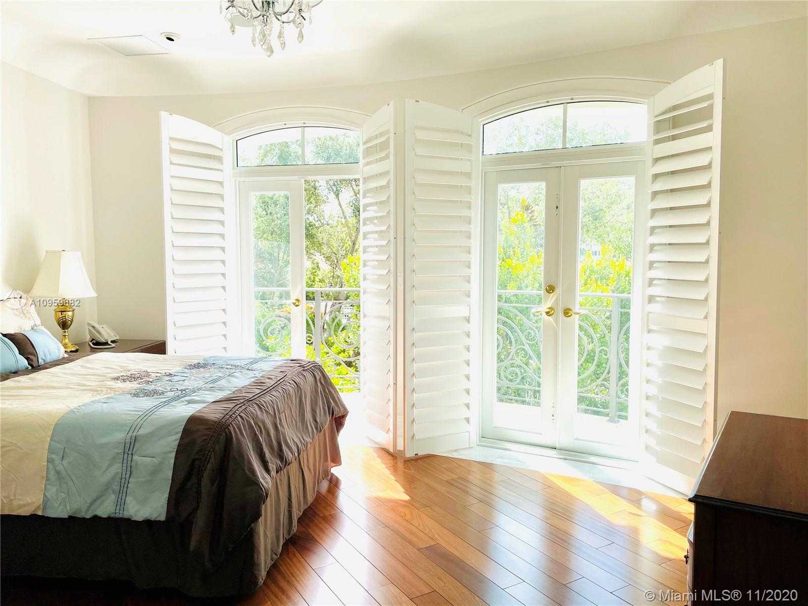 Small Image of 6851 SOUTH WEST 106TH ST, Pinecrest Number 46