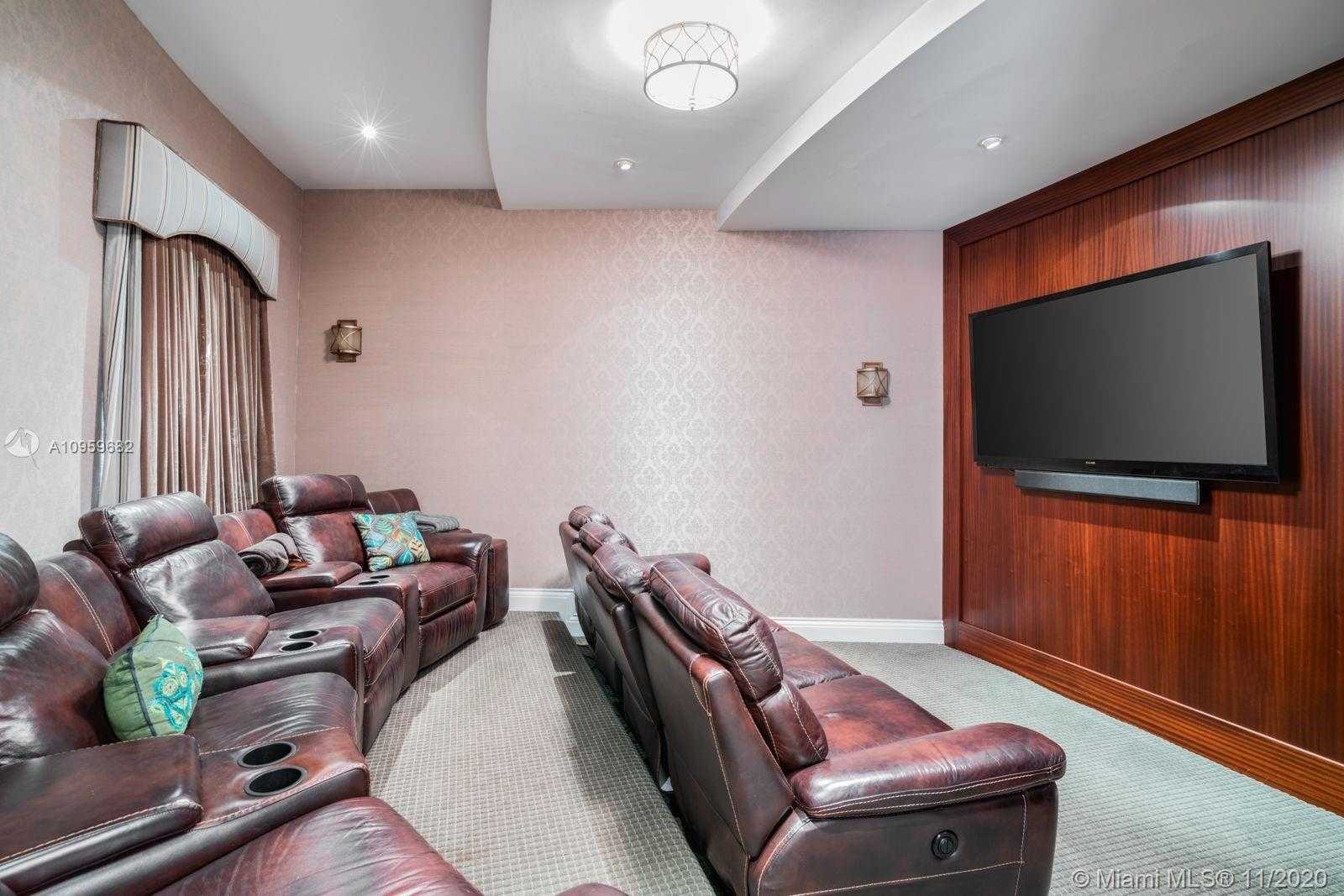 Small Image of 6851 SOUTH WEST 106TH ST, Pinecrest Number 58