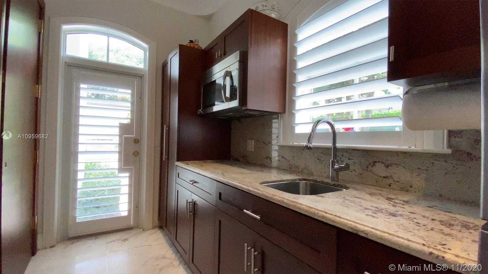 Small Image of 6851 SOUTH WEST 106TH ST, Pinecrest Number 60