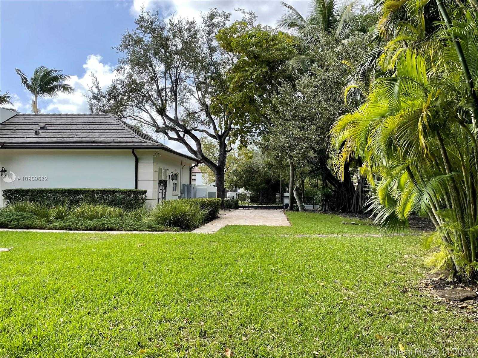 Small Image of 6851 SOUTH WEST 106TH ST, Pinecrest Number 69