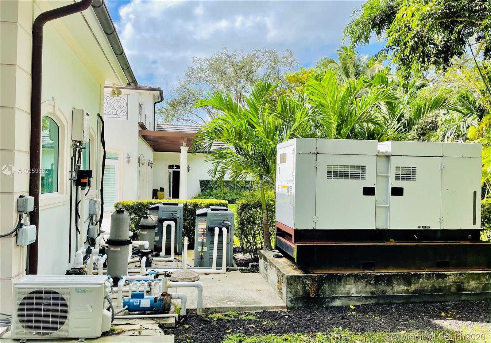 Small Image of 6851 SOUTH WEST 106TH ST, Pinecrest Number 71