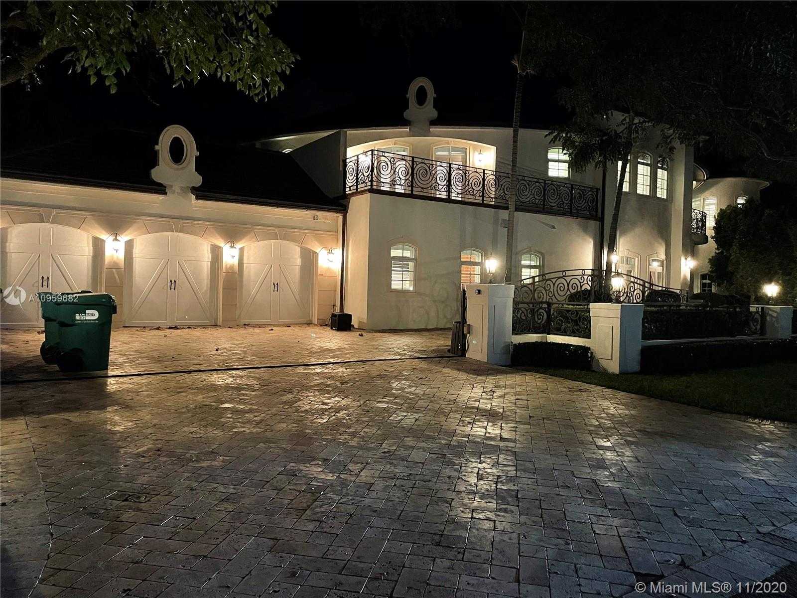 Small Image of 6851 SOUTH WEST 106TH ST, Pinecrest Number 82