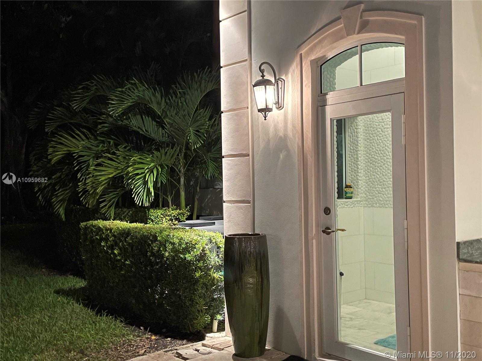Small Image of 6851 SOUTH WEST 106TH ST, Pinecrest Number 85