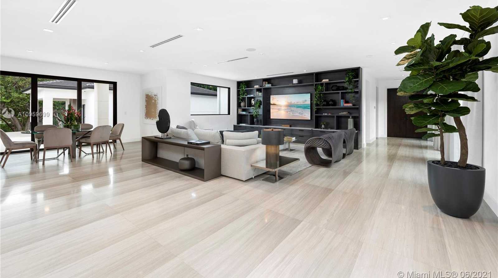 Small Image of 9475 JOURNEYS END RD, Coral Gables Number 15