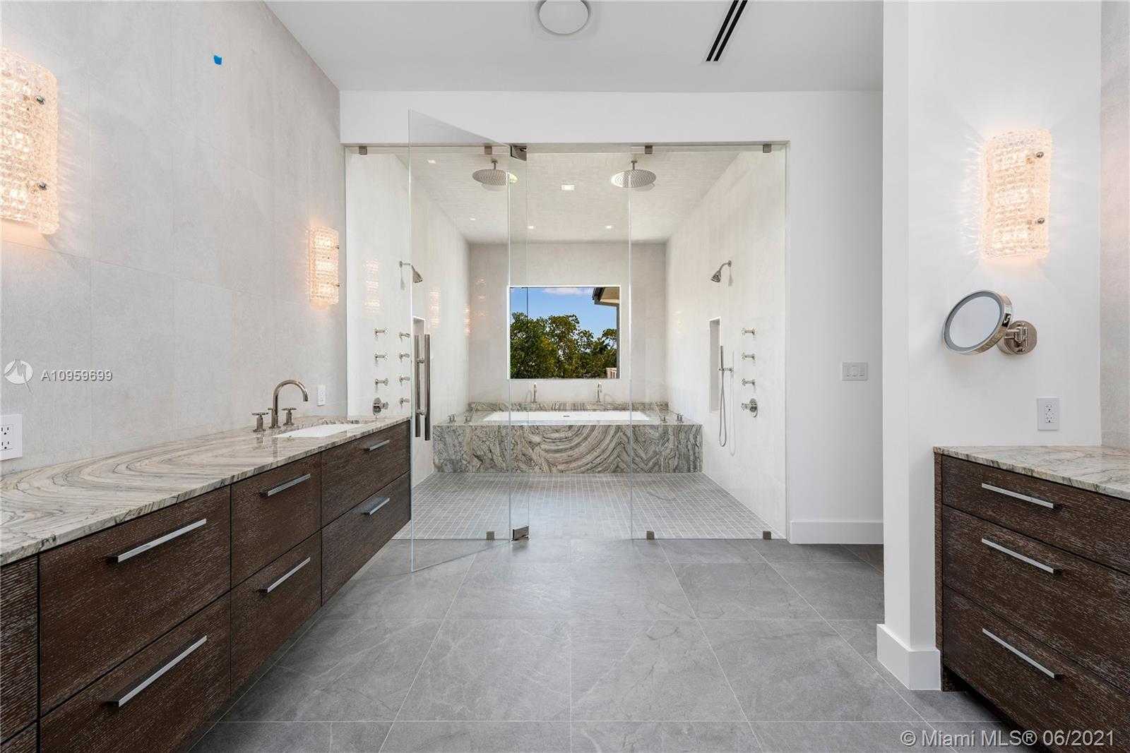Small Image of 9475 JOURNEYS END RD, Coral Gables Number 33