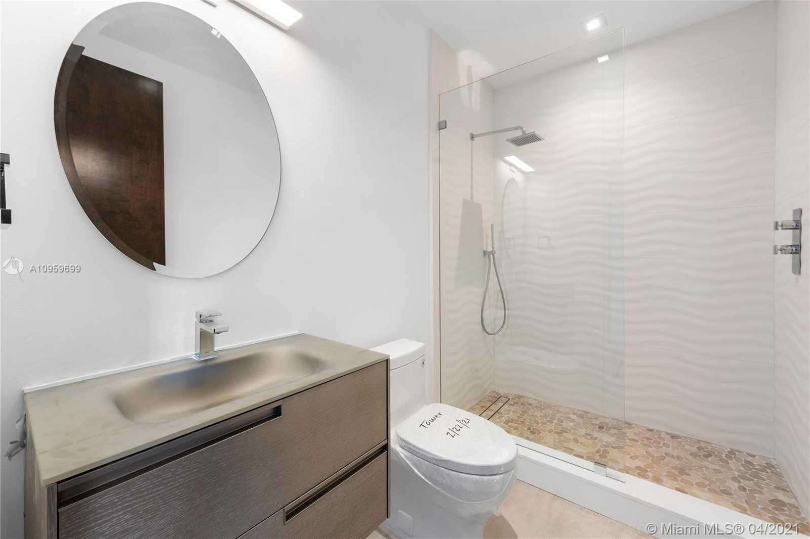 Small Image of 9475 JOURNEYS END RD, Coral Gables Number 55