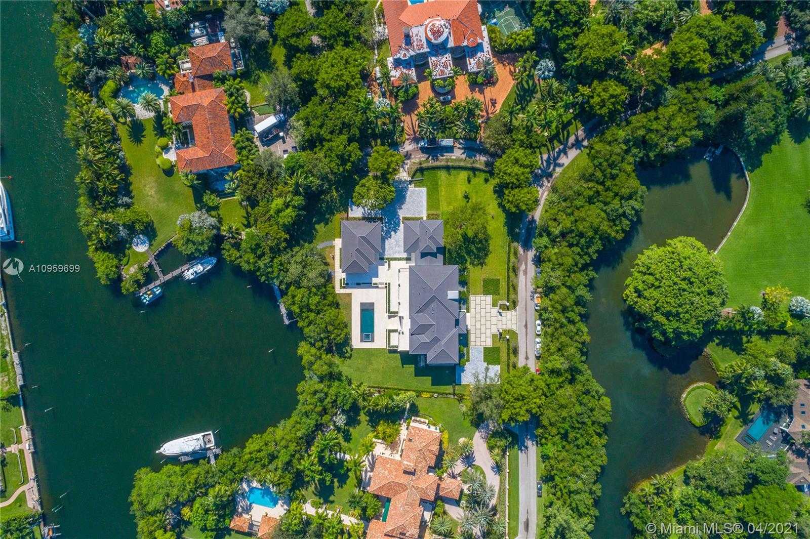 Small Image of 9475 JOURNEYS END RD, Coral Gables Number 71