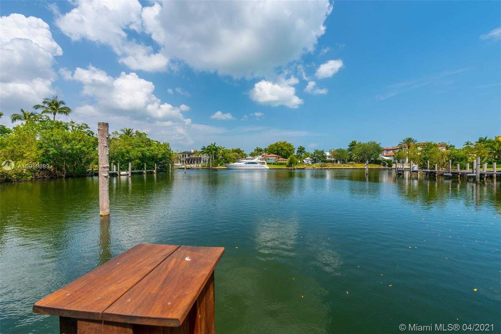 Small Image of 9475 JOURNEYS END RD, Coral Gables Number 80