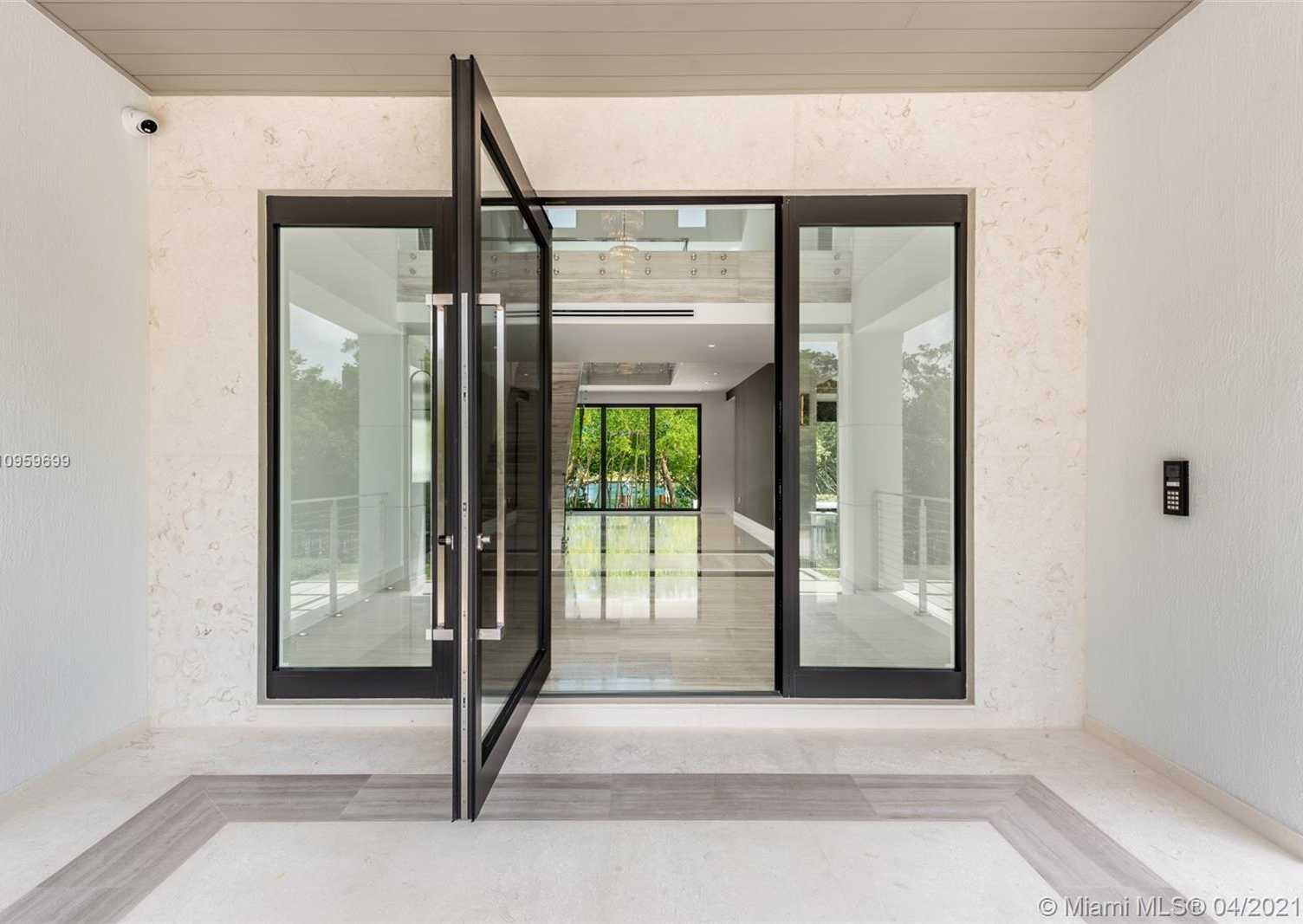 Small Image of 9475 JOURNEYS END RD, Coral Gables Number 84