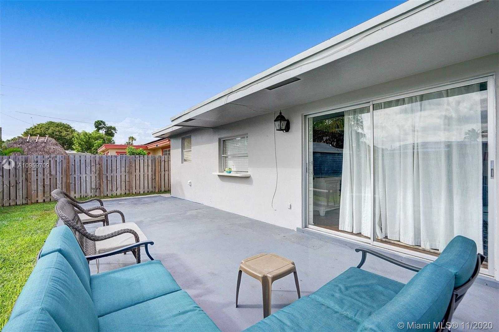 Small Image of 8860 NORTH WEST 16TH ST, Pembroke Pines Number 13