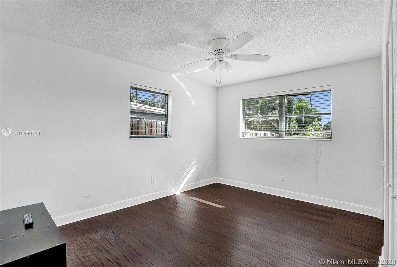 Small Image of 8860 NORTH WEST 16TH ST, Pembroke Pines Number 25