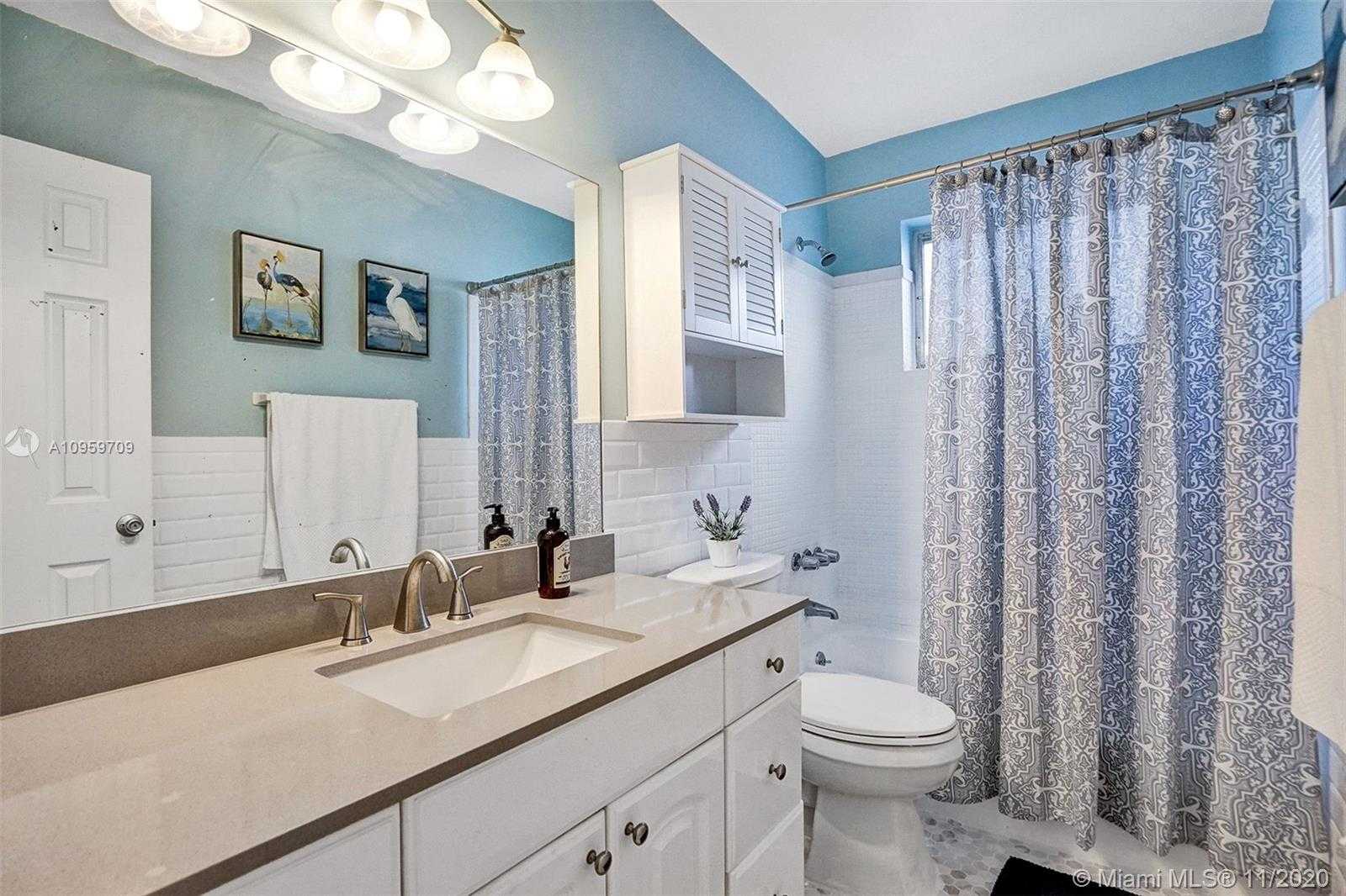 Small Image of 8860 NORTH WEST 16TH ST, Pembroke Pines Number 9