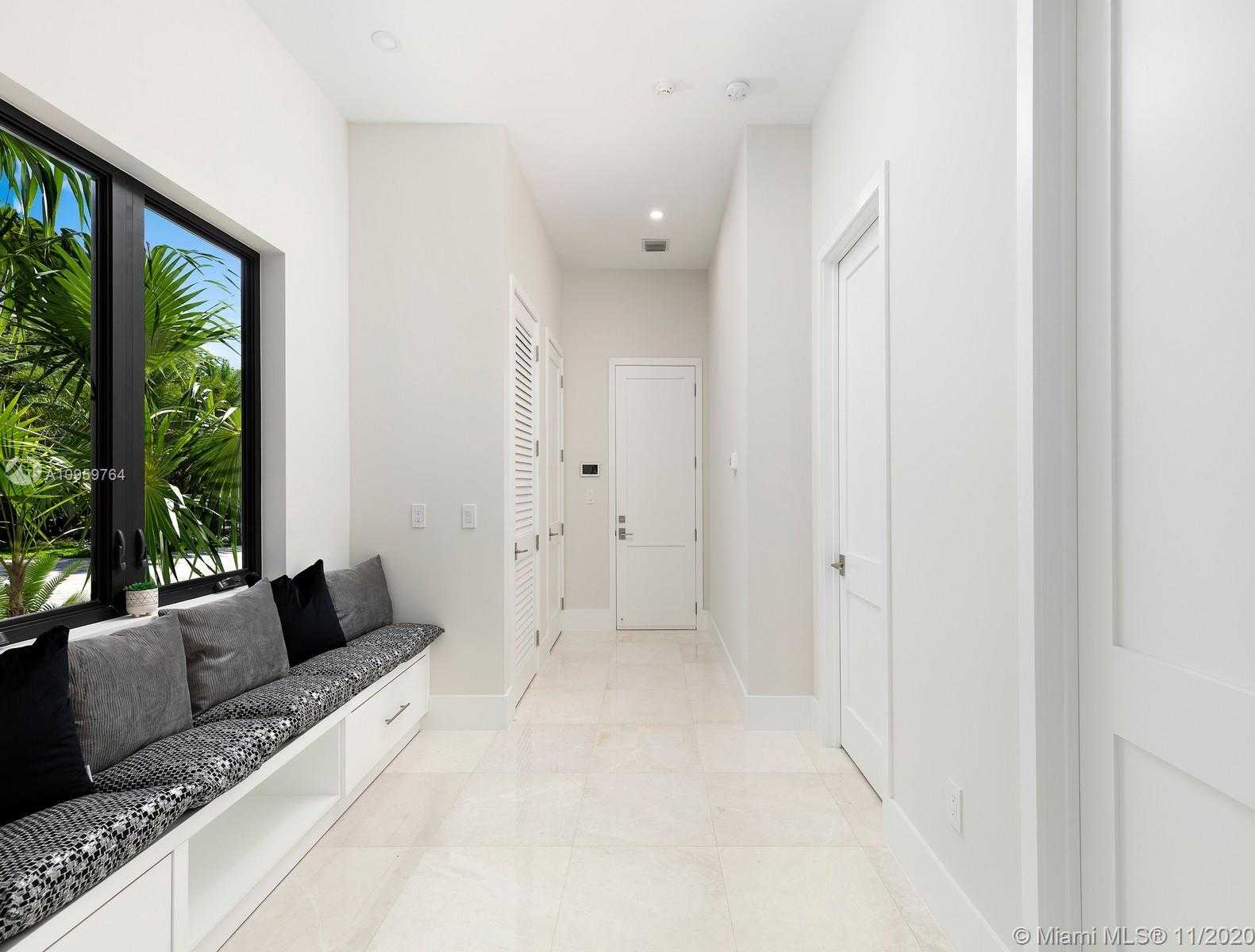 Small Image of 6065 SOUTH WEST 109TH ST, Pinecrest Number 14