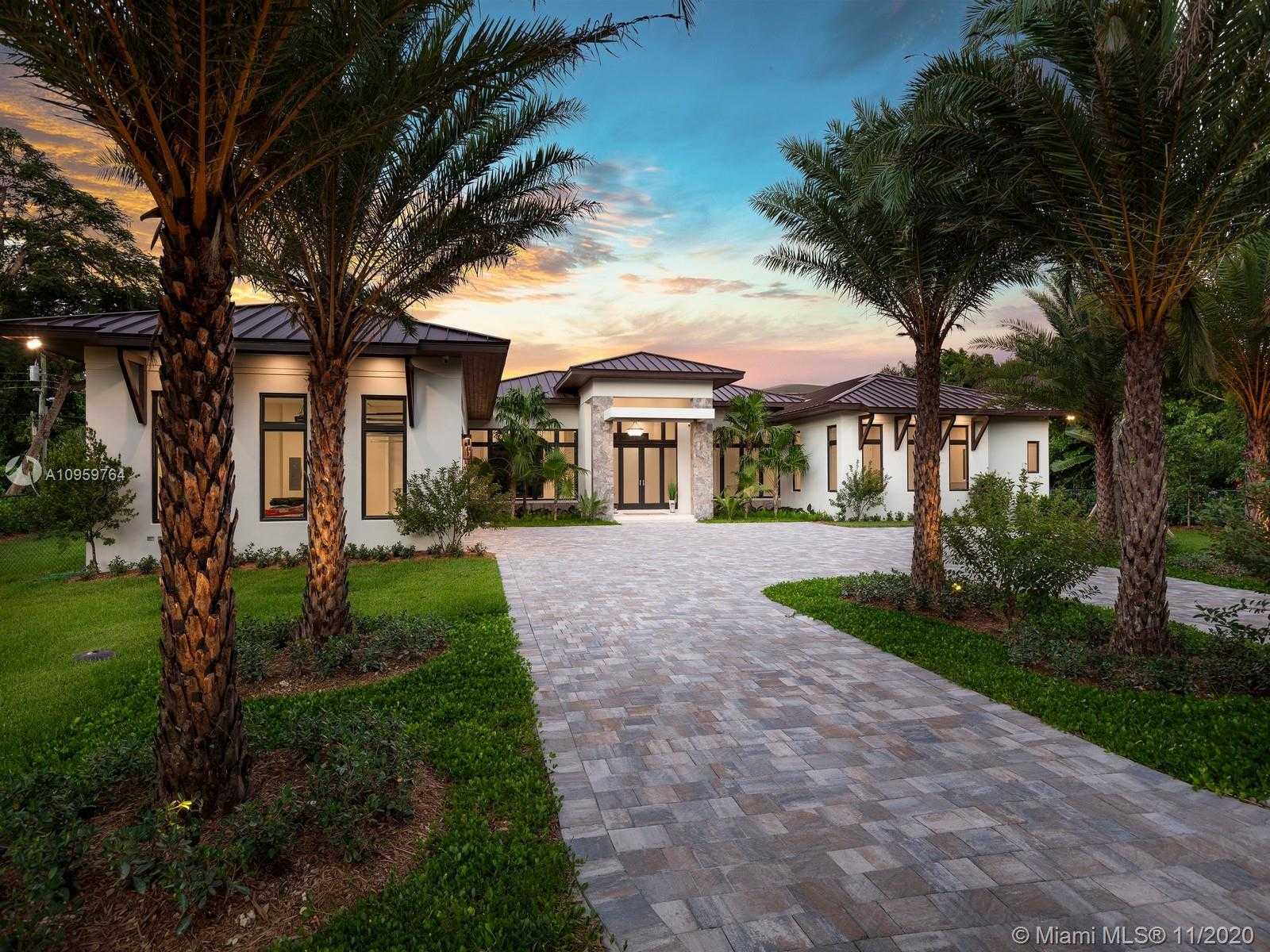 Small Image of 6065 SOUTH WEST 109TH ST, Pinecrest Number 2