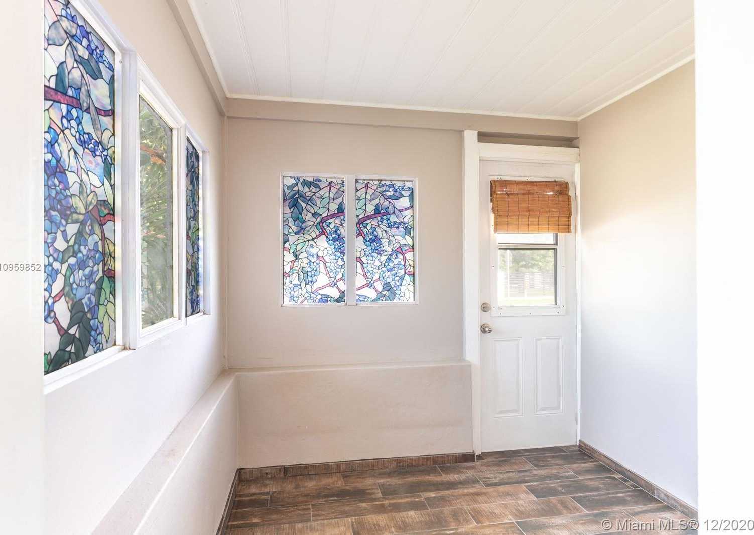 Small Image of 2400 SOUTH WEST 25TH TER, Miami Number 17