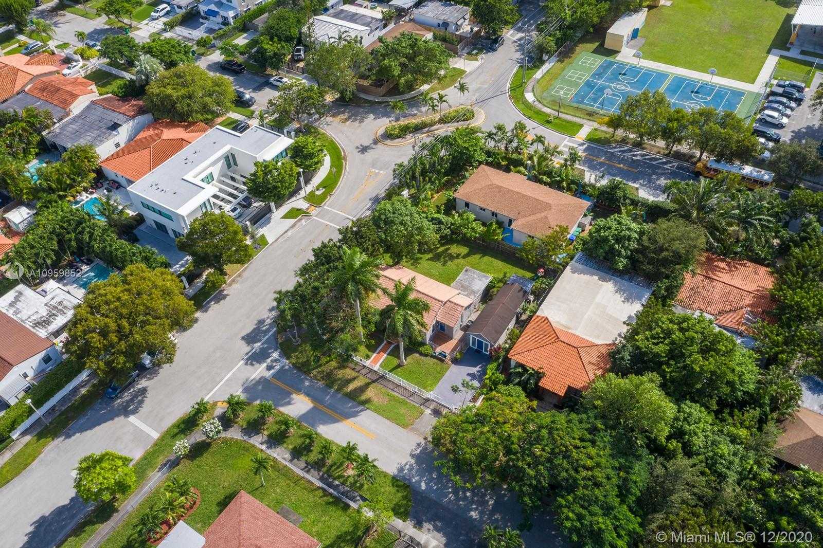 Small Image of 2400 SOUTH WEST 25TH TER, Miami Number 28