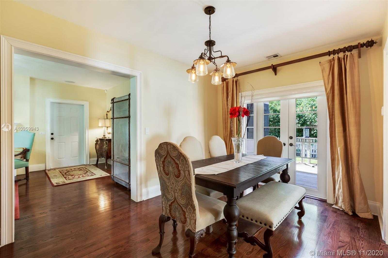 Small Image of 285 NORTH EAST 105TH ST, Miami Shores Number 16